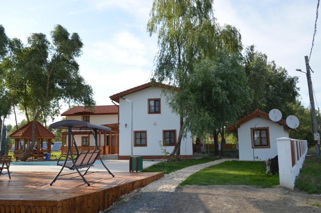 Hotel Dumbrava Uzlina Exterior foto